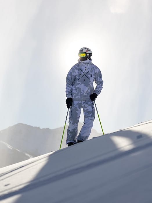 Customer @_up.on.life_ in Yeti Snowboard Jacket Men 2X-Up Grey Camo