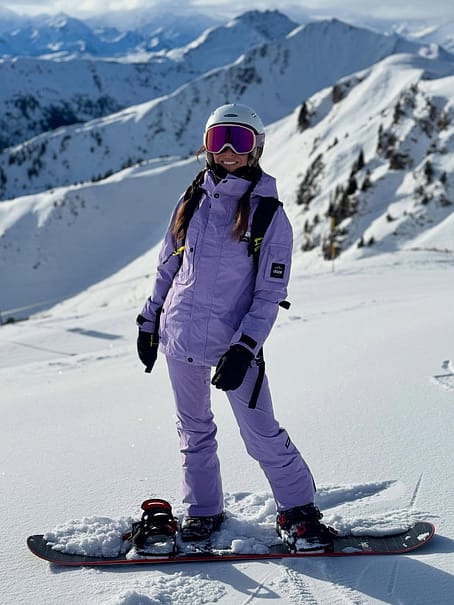 Customer @toni_knr in Adept W Snowboard Jacket Women Faded Violet