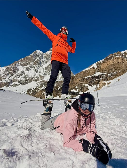 Customer @kerolainazz in Cyclone W Snowboard Jacket Women Soft Pink