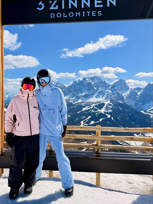 Customer @we2beyond in Spartan W Snowboard Jacket Women Soft Pink