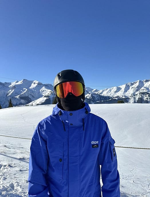 Customer @chrisvalanmi in Adept Snowboard Jacket Men Cobalt Blue