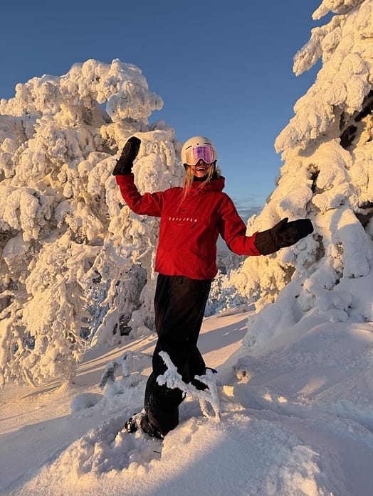 Customer @Sannioksanen in Legacy W Ski Jacket Women Deep Red