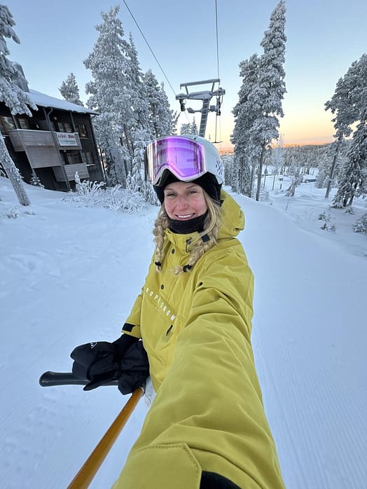 Customer @Sannioksanen in Legacy W Ski Jacket Women Yellow