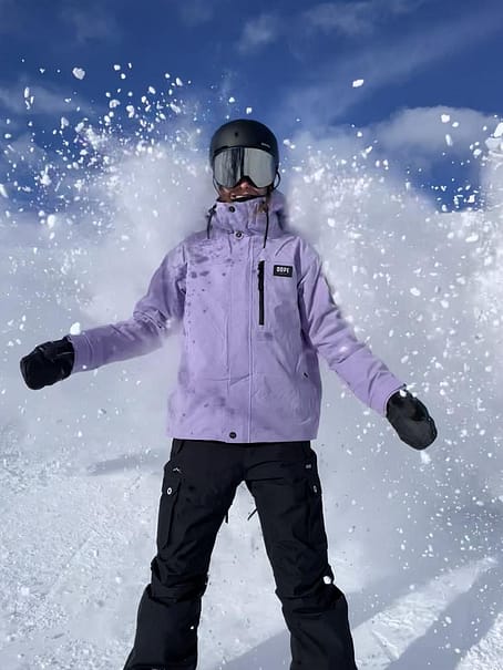 Client @irinaruegg dans Blizzard W Full Zip Veste Snowboard Femme Faded Violet