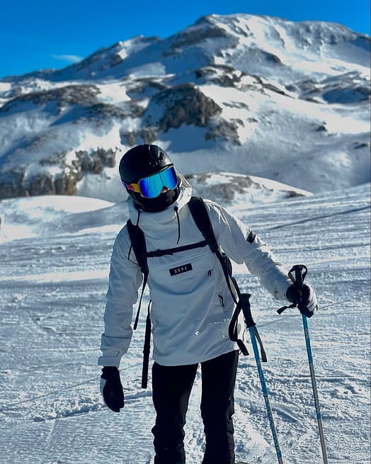 Customer @dylan_scalfati in Blizzard Snowboard Jacket Men Corduroy Whitish