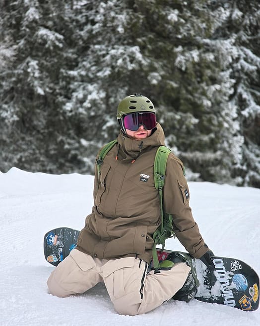 Customer @m_mustachee in Adept Snowboard Jacket Men Olive Green