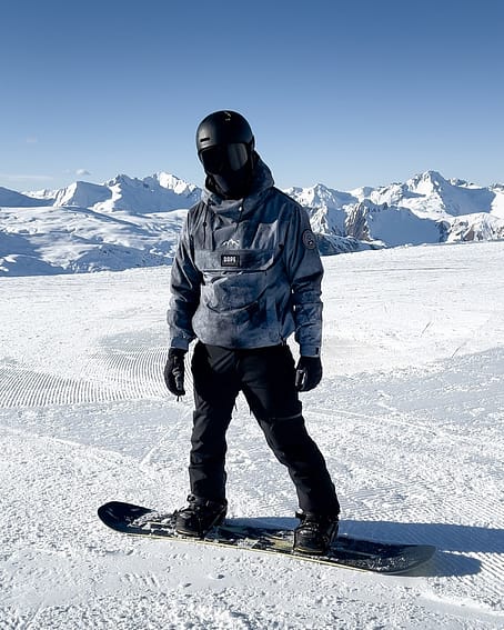 Customer @_jnsvb in Blizzard Snowboard Jacket Men Dirt