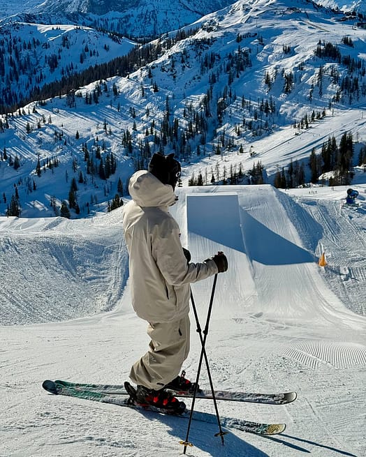 Customer @baumgartner_sam in Acme Snowboard Jacket Men Sand