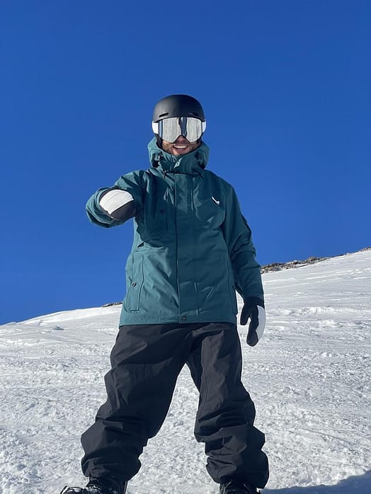 Cliente @seb.on.snow en Adept Chaqueta Snowboard Hombre Bottle Green