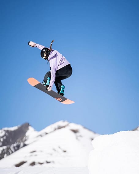 Client @izzyywallace dans Blizzard W Veste Snowboard Femme Faded Violet