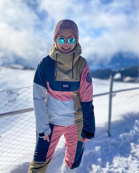 Customer @marlenisophia in Blizzard LE W Ski Jacket Women Limited Edition Patchwork Khaki