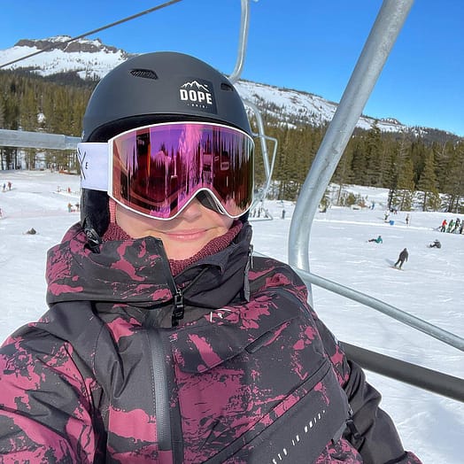 Cliente @sierra.player en Akin W 2021 Chaqueta Snowboard Mujer Paint Burgundy