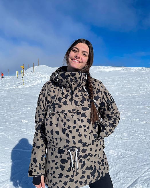 Customer @claedbte in Annok W Ski Jacket Women Limited Edition Dots