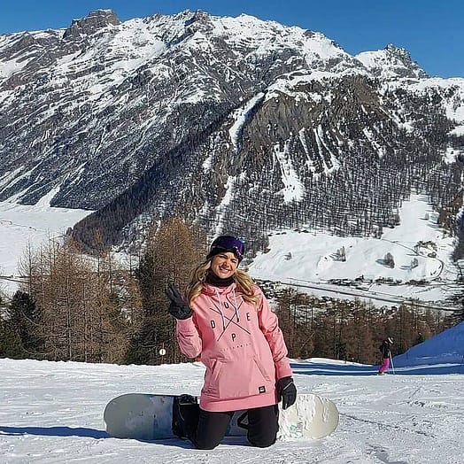 Cliente @lissahens en Yeti W 2021 Chaqueta Snowboard Mujer 2X-Up Pink