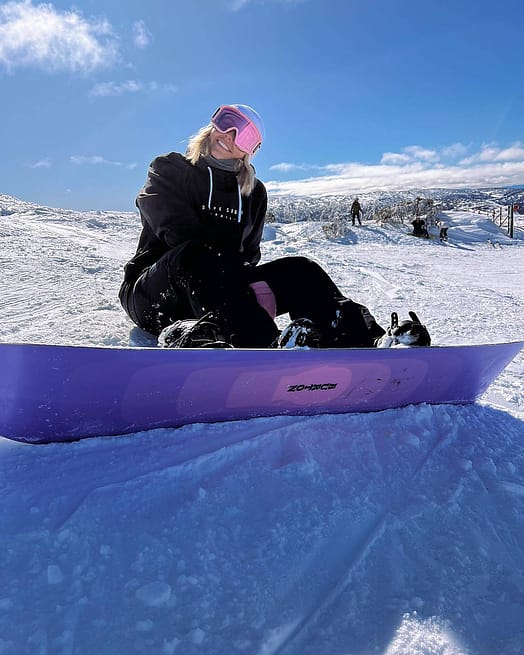 Cliente @moniquedettorre en Yeti W 2021 Chaqueta Snowboard Mujer Range Black