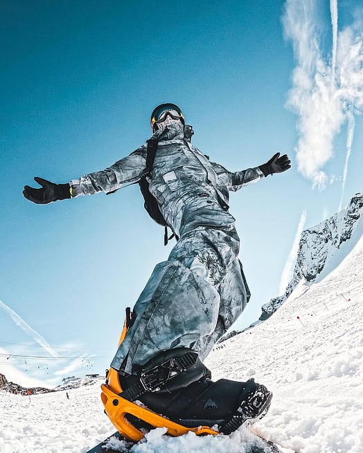 Customer @mattevansfilm in Adept Snowboard Jacket Men Dirt