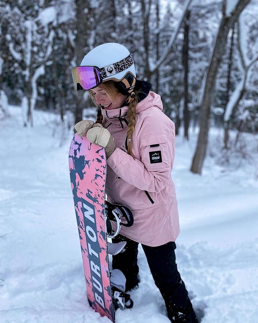 Client @emma.jayyne dans Akin W Veste Snowboard Femme Soft Pink