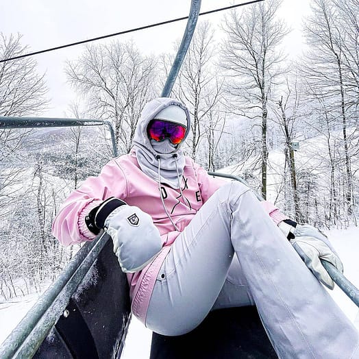 Cliente @meganholleran8 en Yeti W Chaqueta Snowboard Mujer 2X-Up Soft Pink