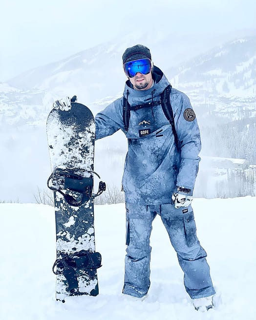 Kund @_seanpollock_ i Blizzard Snowboardjacka Herr Dirt