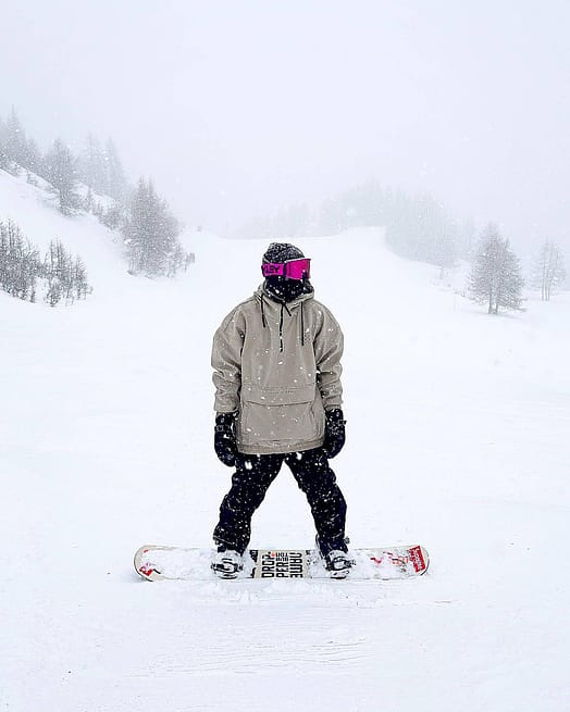 Kunde @henryrodriguez.i.j in Cyclone 2022 Snowboardjacke Herren Walnut