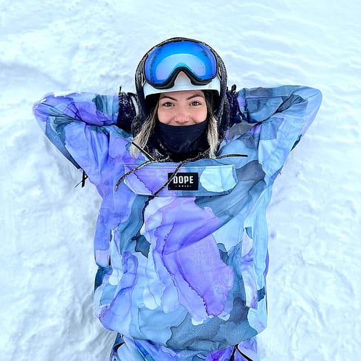 Zákazník @hikeandbike__ v Blizzard W Bunda na Snowboard Dámské Blot Violet