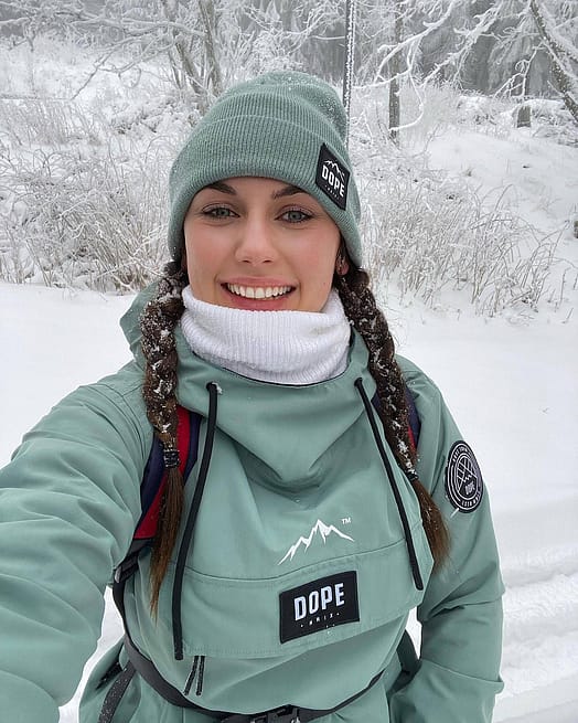 Customer @viktoriasergeewna in Blizzard Light W Outdoor Jacket Women Faded Green