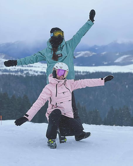 Customer @dn.ang in Akin W Snowboard Jacket Women Soft Pink