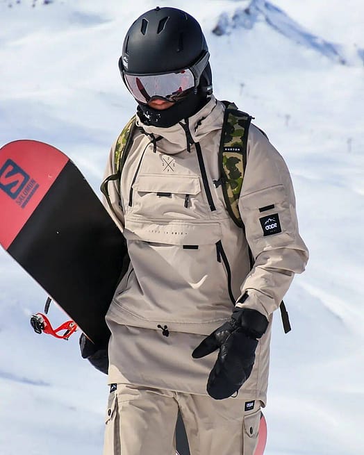 Klant @perezmako in Akin Snowboard jas Heren Sand