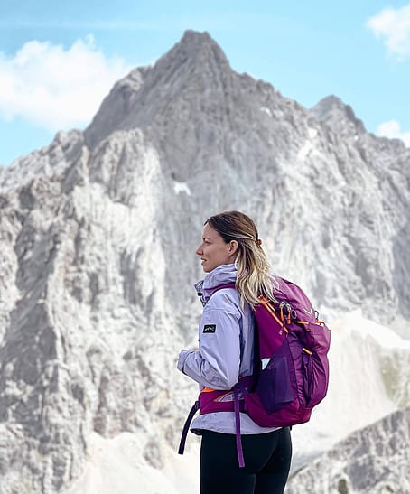 Customer @tjasaceglar in Hiker Light W Outdoor Jacket Women Faded Violet