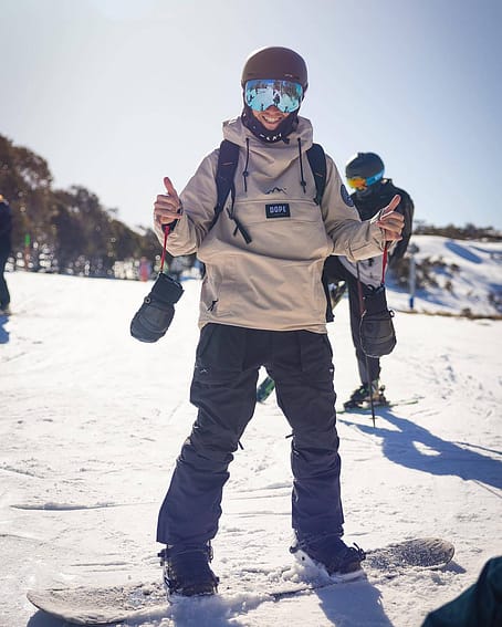 Kund @jason_pratt_ i Blizzard Snowboardjacka Herr Sand