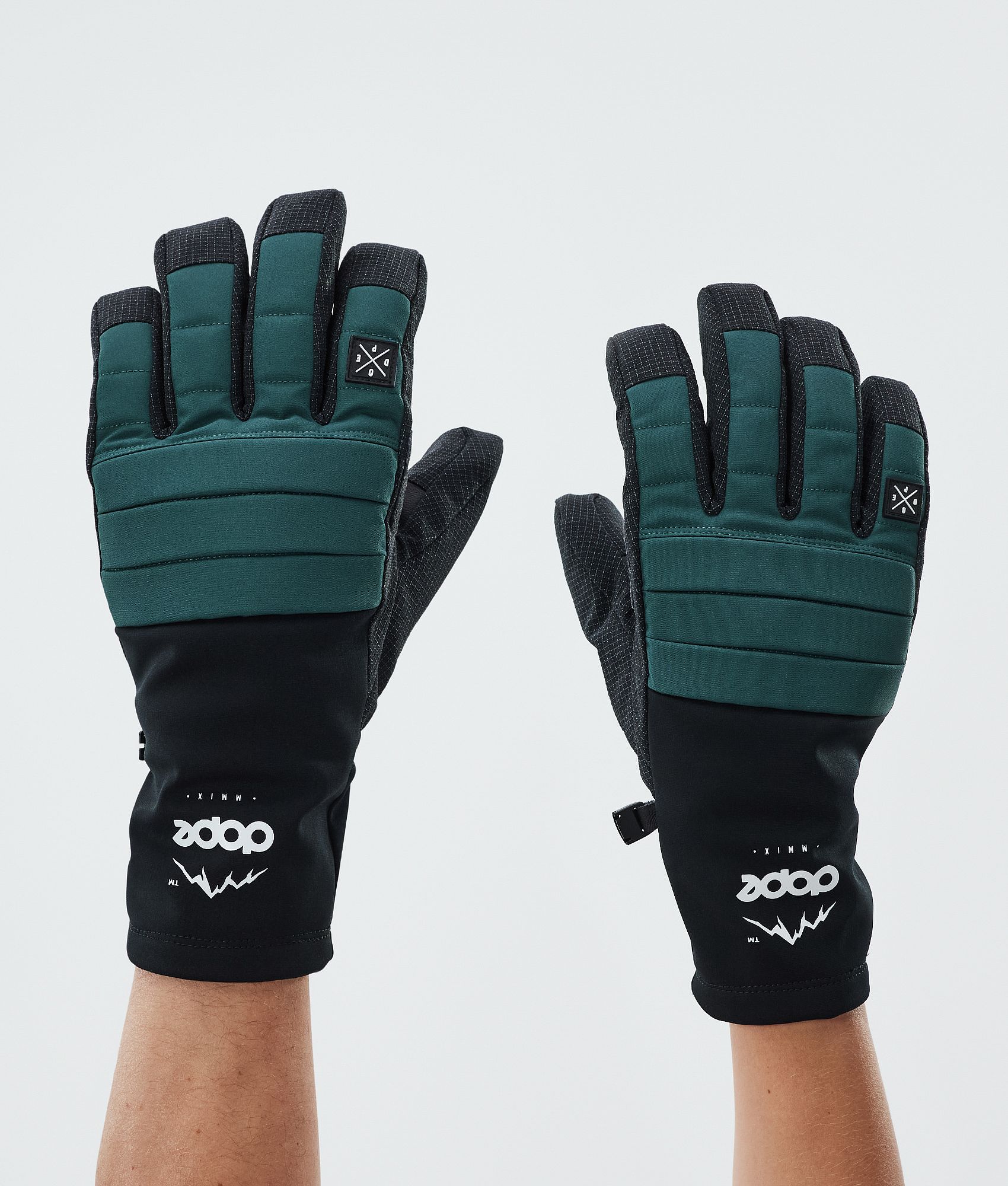 Ski shop gloves green