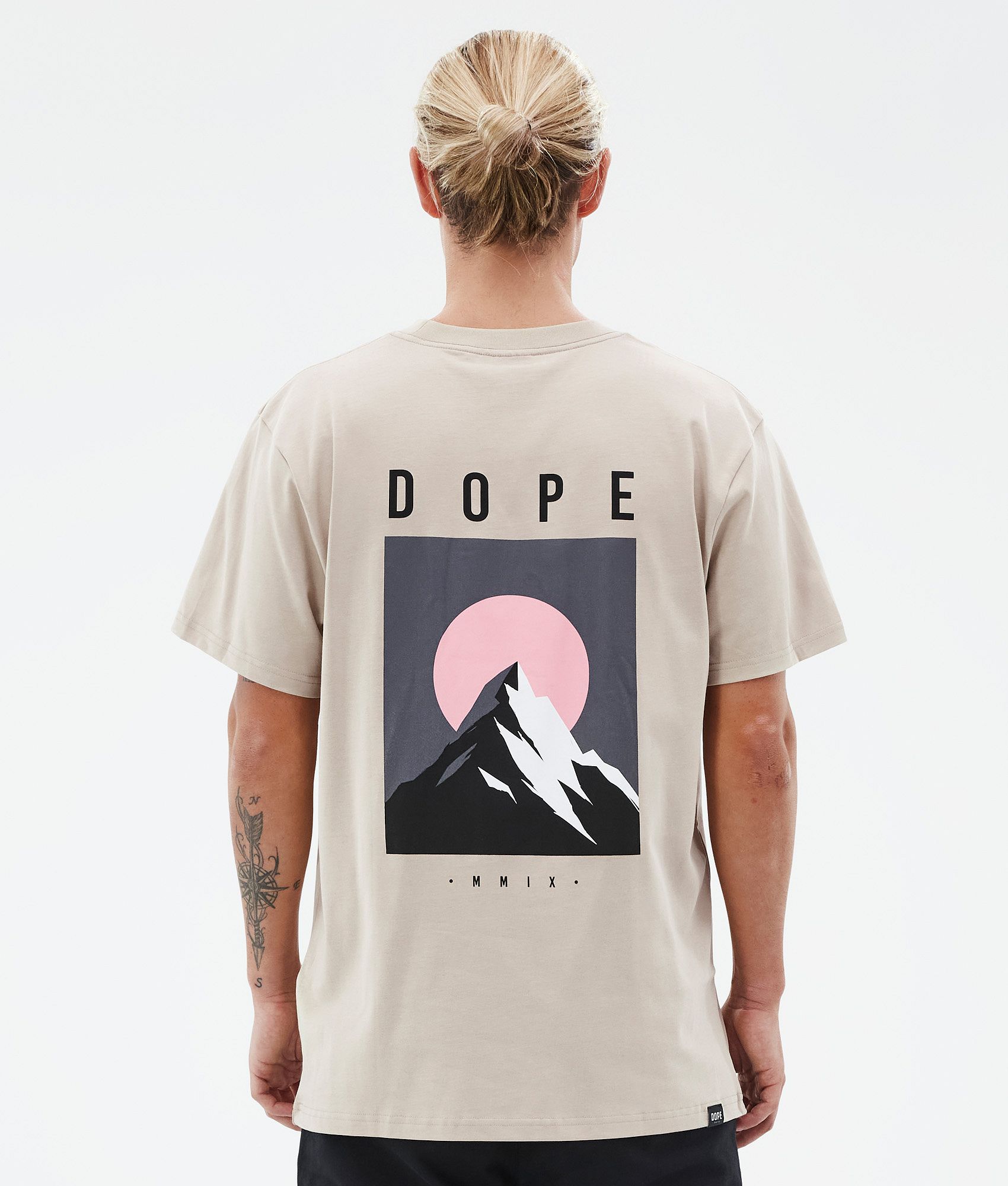 Men's Streetwear T-shirts | Free Delivery | Dopesnow.com